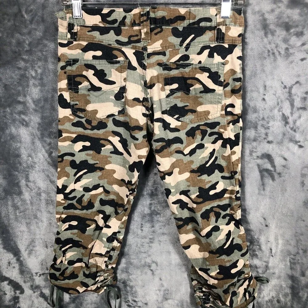 Zoey Beth Shorts Girls 9 Camouflage Bermuda Pants - Picture 9 of 9
